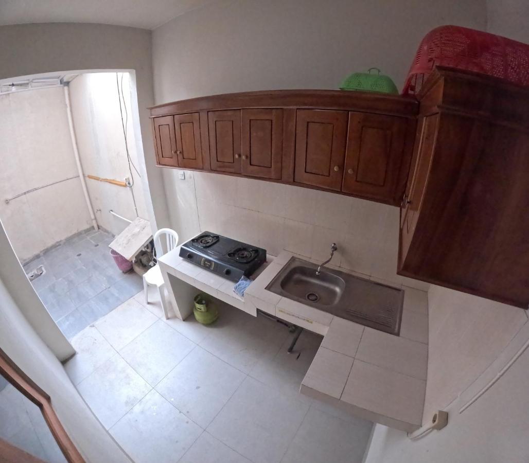 Ndalem Ngadimulyo Homestay Jogja Family Only Ngabean Exteriör bild