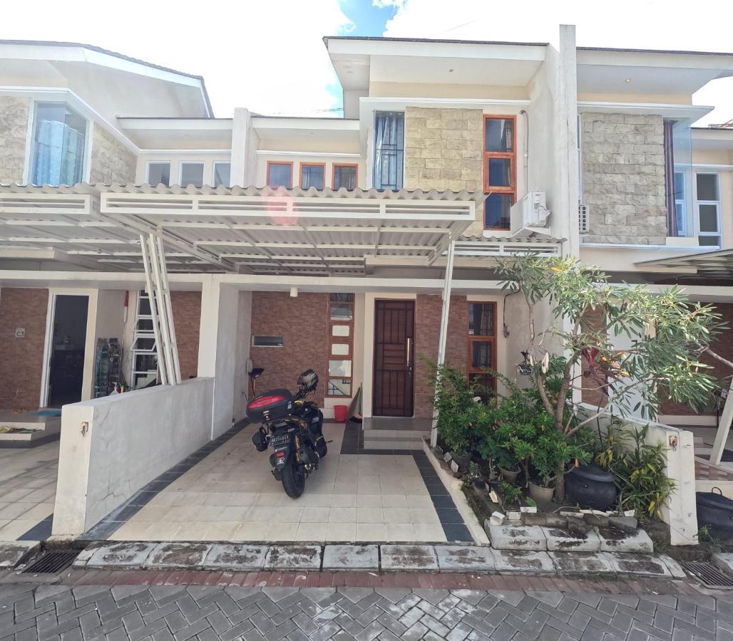 Ndalem Ngadimulyo Homestay Jogja Family Only Ngabean Exteriör bild
