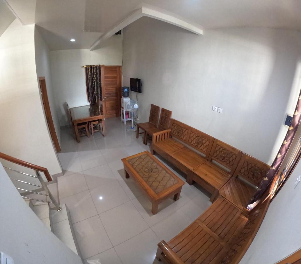Ndalem Ngadimulyo Homestay Jogja Family Only Ngabean Exteriör bild