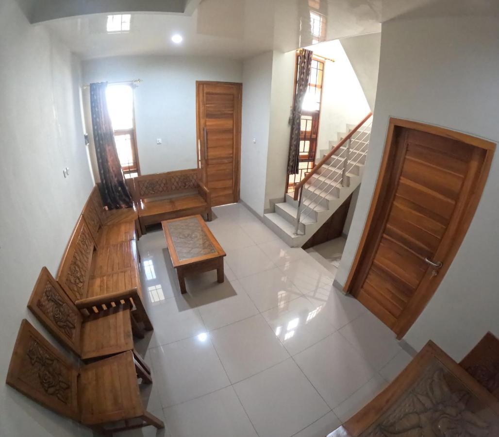 Ndalem Ngadimulyo Homestay Jogja Family Only Ngabean Exteriör bild